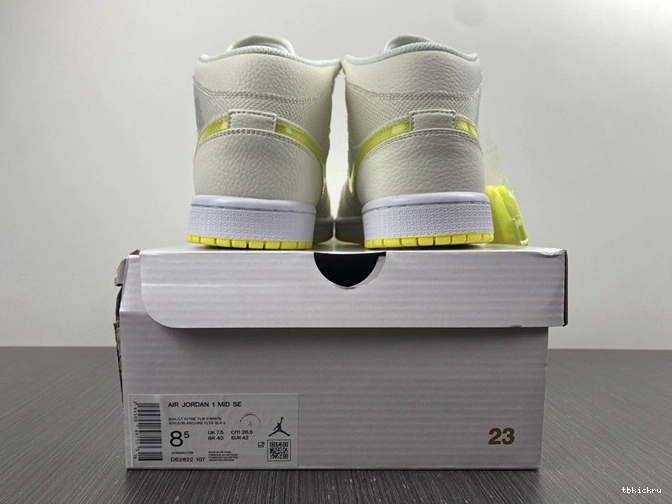 Rep TBkick SE DB2822- 3710 Yellow Mid Voltage Jordan1 QuickDry 1025